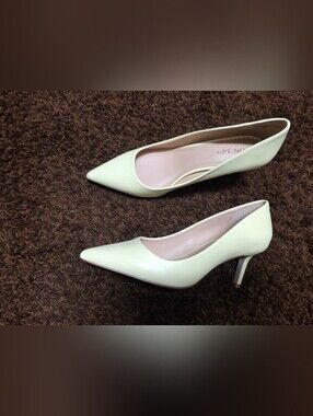 Pointed Toe Light Yellow Or Lime Pumps - Classic Women Shoes